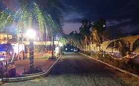Art Resort & Farm House